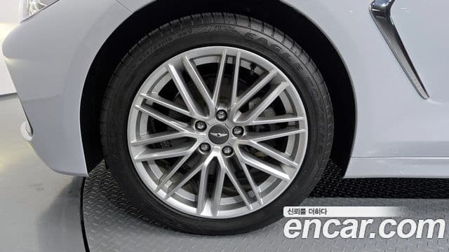 Genesis G70 Elite, 2019 все фото