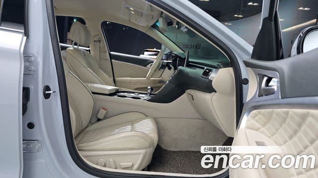 Genesis G70 Elite, 2019 11