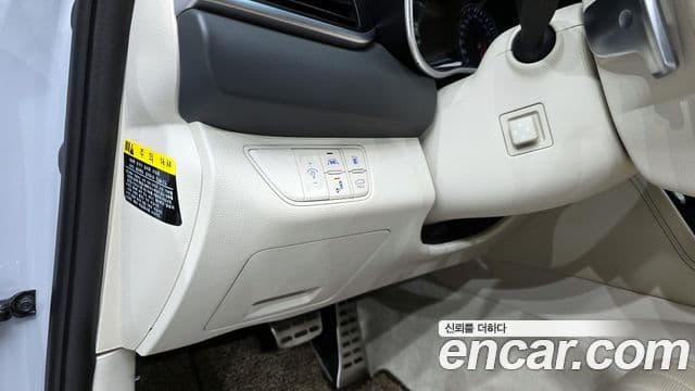 Genesis G70 Elite, 2019 18