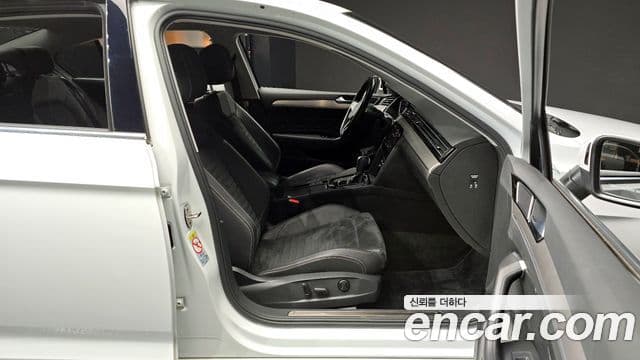 Volkswagen Passat GT(B8) Premium, 2021 11