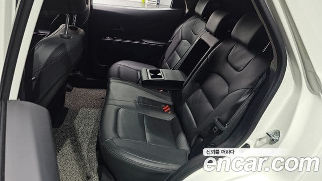 KG모빌리티(SsangYong) Beautiful Korando бензин 1.5 2WD C5, 2022 12