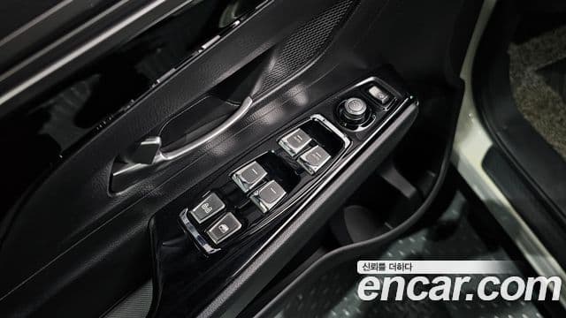 KG모빌리티(SsangYong) Beautiful Korando бензин 1.5 2WD C5, 2022 17