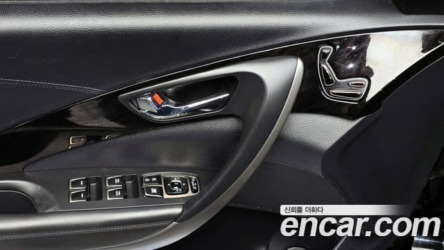 Hyundai Grandeur HG LPG HG300 для людей с инвалидностью, 2014 18