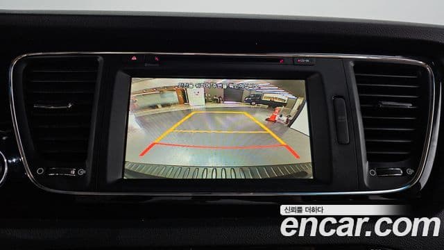 Kia All New Carnival VIP, 2016 15