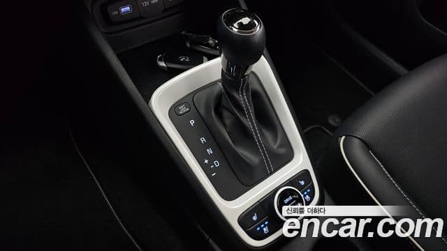 Hyundai Venue 1.6 Flux, 2022 9