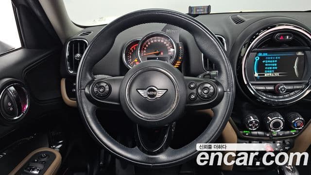 Mini Cooper D Countryman 2세대, 2018 13