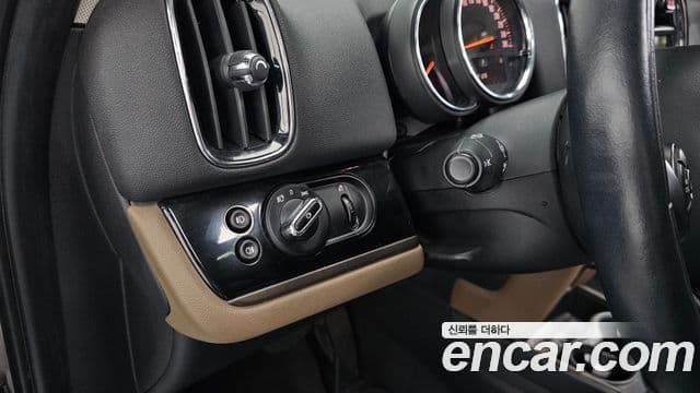 Mini Cooper D Countryman 2세대, 2018 16
