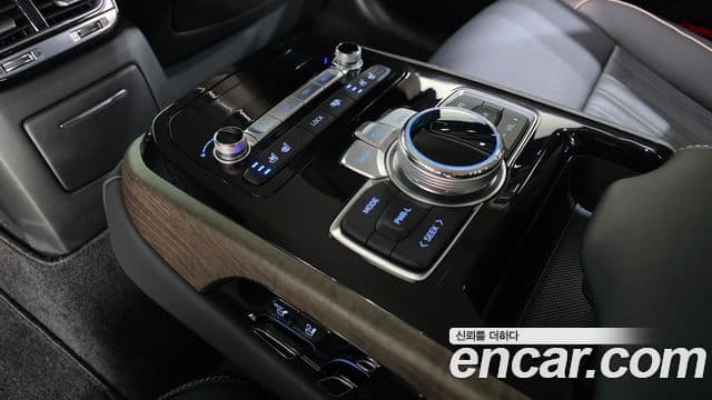 Genesis G90 Premium Luxury, 2020 18