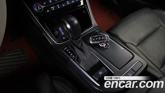 Hyundai Grandeur IG 3.0 LPi Modern (арендный автомобиль), 2019 9