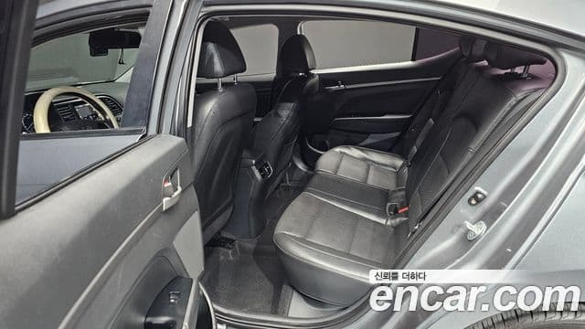 Hyundai Avante AD 1.6 GDI Smart, 2017 11