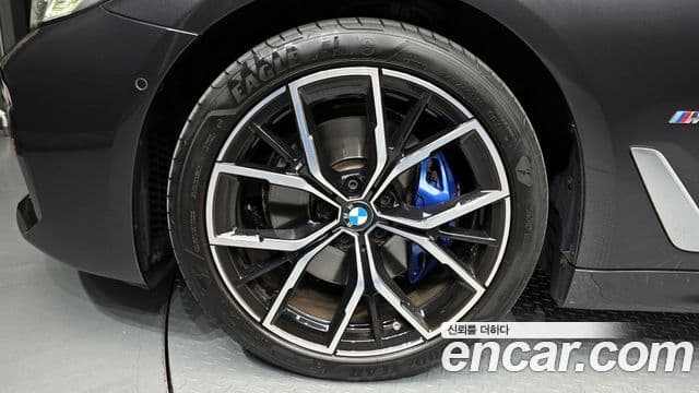 BMW 5시리즈 (G30) 530i M Sport, 2022 все фото