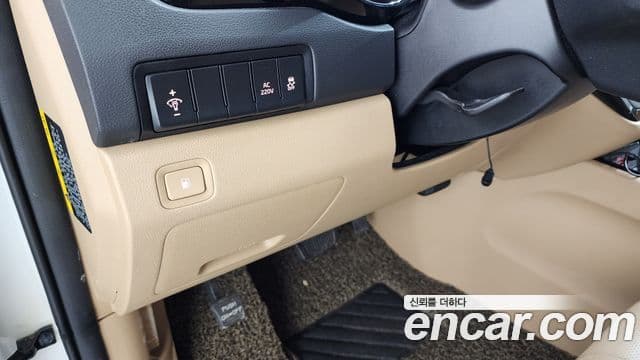 Kia All New Carnival VIP, 2016 14