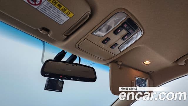 Kia All New Carnival VIP, 2016 17