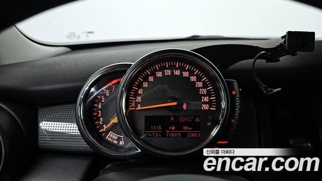 Mini Cooper 3세대, 2015 8