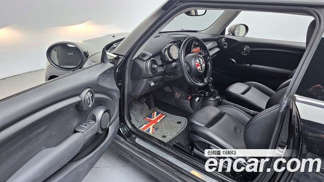 Mini Cooper 3세대, 2015 10