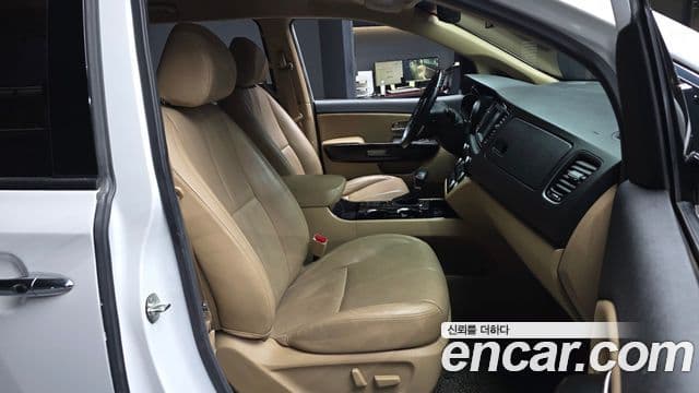 Kia The / новый New Carnival Special, 2019 11