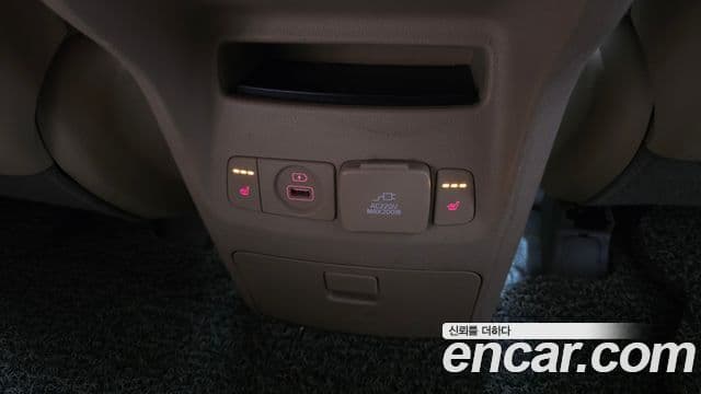 Kia The / новый New Carnival Special, 2019 19