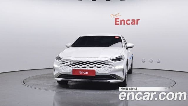 Kia K8 Trendy(арендный автомобиль), 2023 3