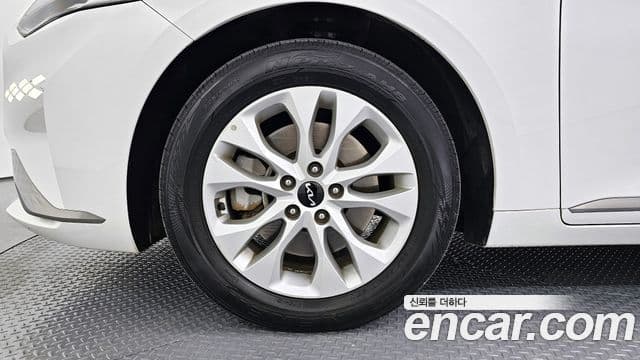 Kia K8 Trendy(арендный автомобиль), 2023 все фото