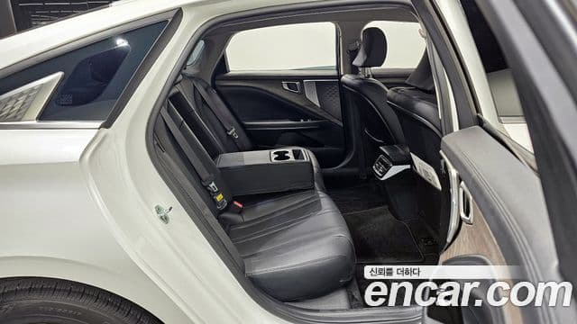 Kia K8 Trendy(арендный автомобиль), 2023 11