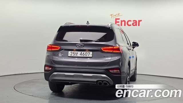 Hyundai Santa Fe TM Premium, 2019 4