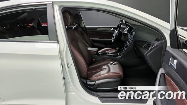 Hyundai LF Sonata 2.0 Care Plus, 2017 10