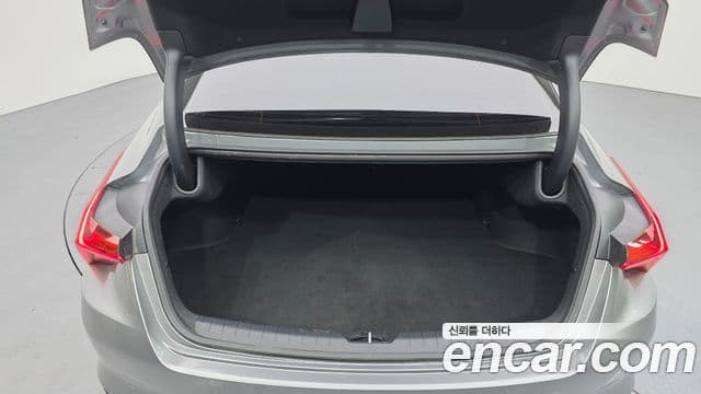 Kia K8 гибрид Noblesse, 2022 20