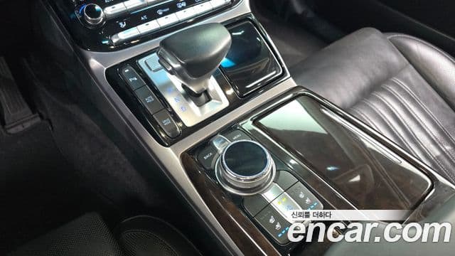 Genesis EQ900 Luxury, 2016 9