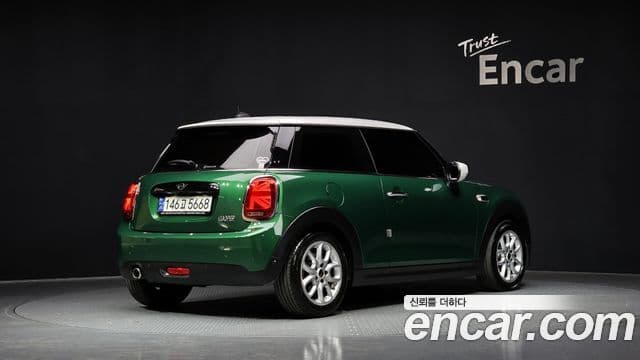 Mini Cooper 3세대, 2021 2
