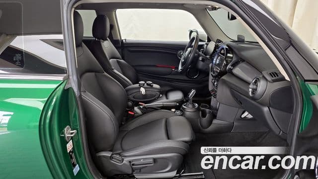 Mini Cooper 3세대, 2021 11