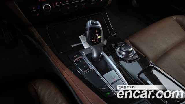 BMW 5시리즈 (F10), 2013 9