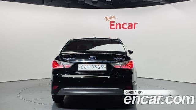 Hyundai Sonata гибрид Premier, 2012 4