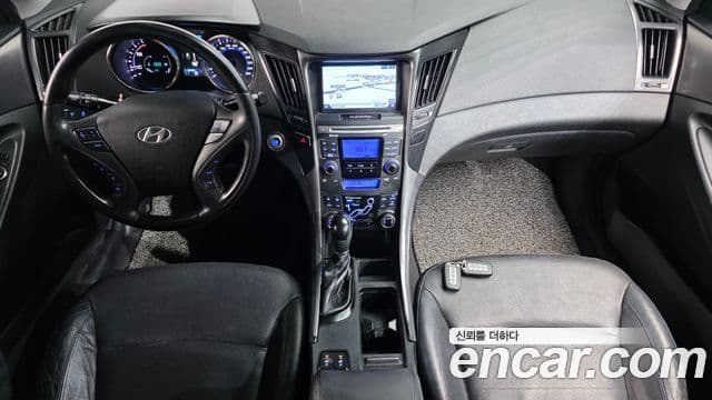 Hyundai Sonata гибрид Premier, 2012 7