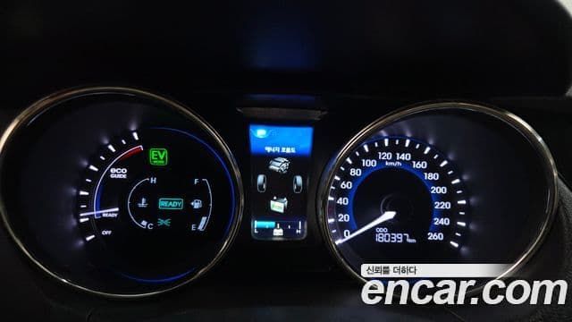 Hyundai Sonata гибрид Premier, 2012 8