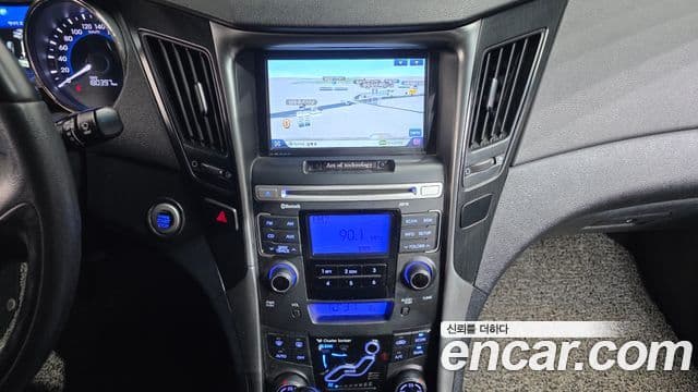 Hyundai Sonata гибрид Premier, 2012 15