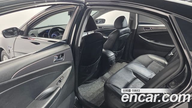 Hyundai Sonata гибрид Premier, 2012 17