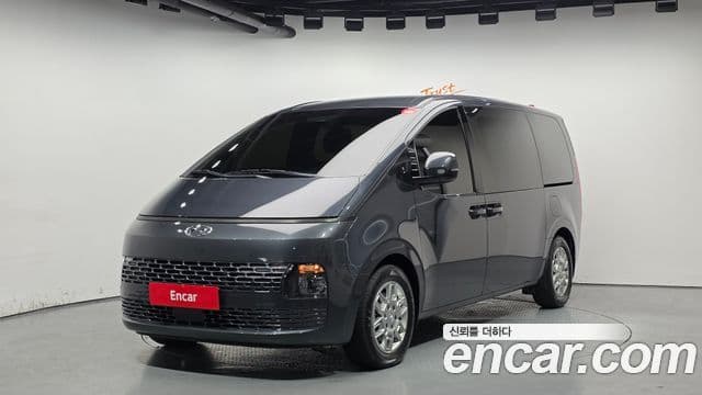 Hyundai Staria Modern, 2023 1