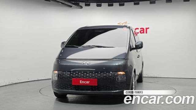 Hyundai Staria Modern, 2023 3