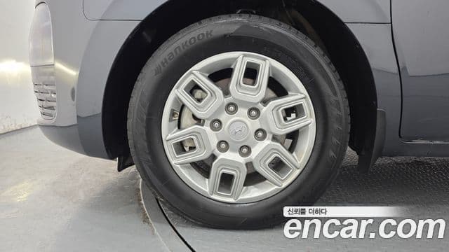 Hyundai Staria Modern, 2023 все фото