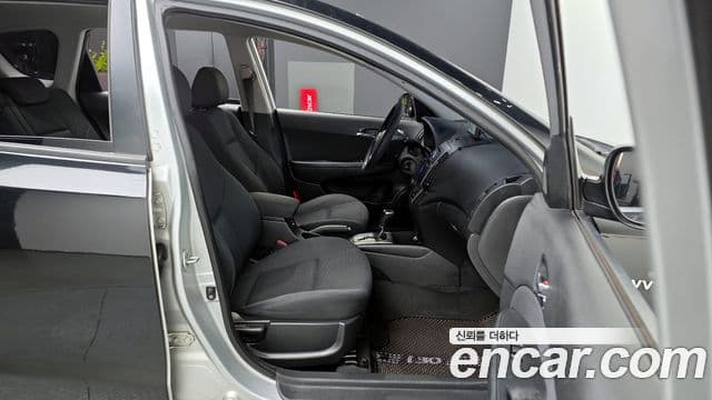 Hyundai i30 cw Luxury, 2010 11