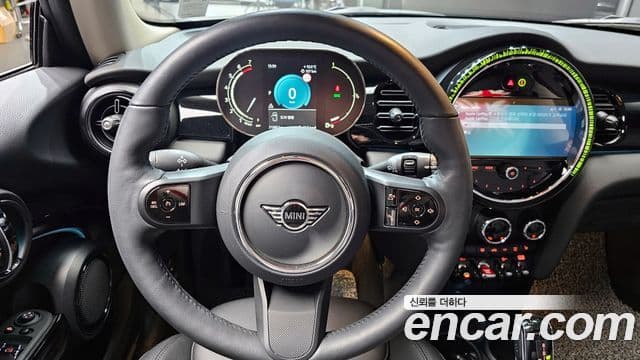 Mini Cooper 3세대, 2024 13