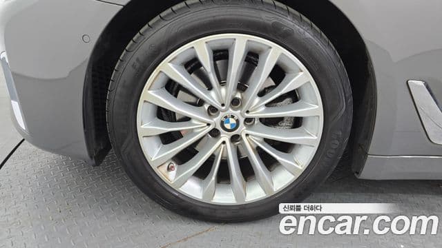 BMW 5시리즈 (G30) Luxury, 2022 все фото