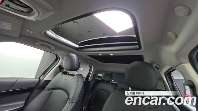 Mini Cooper Countryman 2세대, 2023 12