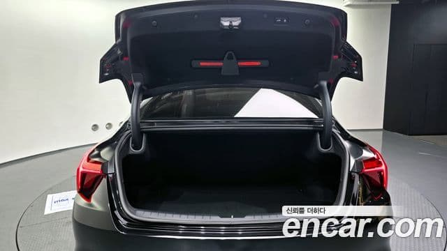 Kia K8 гибрид Signature, 2024 20