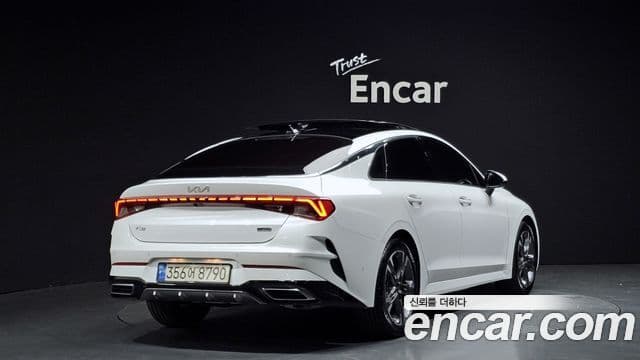 Kia K5 гибрид 3세대 Signature, 2022 2