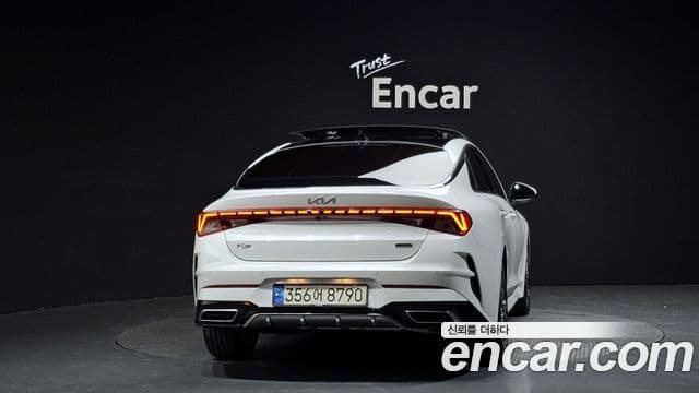 Kia K5 гибрид 3세대 Signature, 2022 4