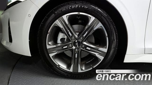 Kia K5 гибрид 3세대 Signature, 2022 все фото