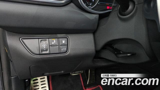 Genesis G70 Sport пакет, 2018 17