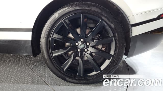 Land Rover Range Rover Velar 3.0 D300 R-Dynamic HSE, 2018 все фото