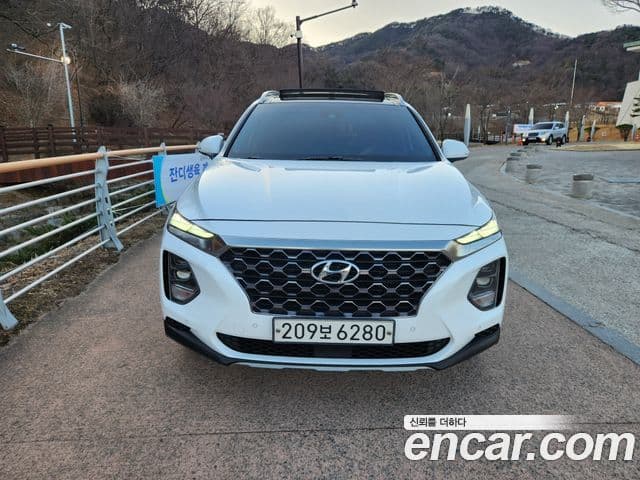 Hyundai Santa Fe TM Exclusive Special, 2019 3